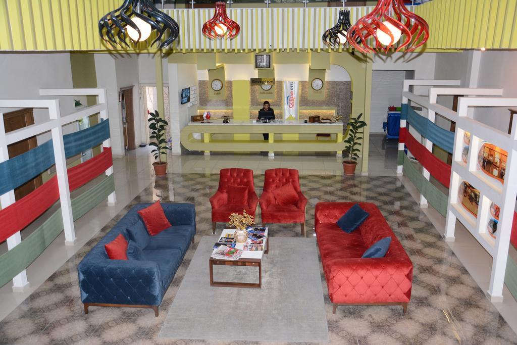Gulizar Hotel 桑尼乌法 外观 照片